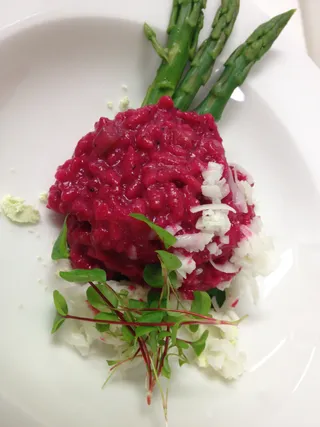 Beetroot and asparagus risotto