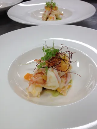 Spicy prawn and papaya